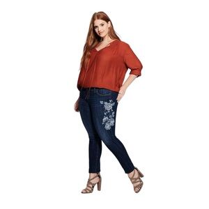 NWT | TORRID Cross-stitch Embroidery Skinny Jeans
